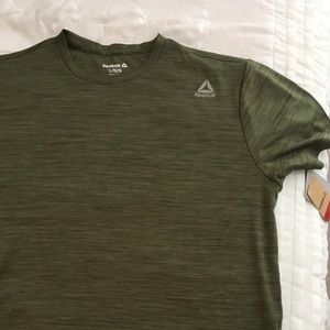 Men’s athletic shirt